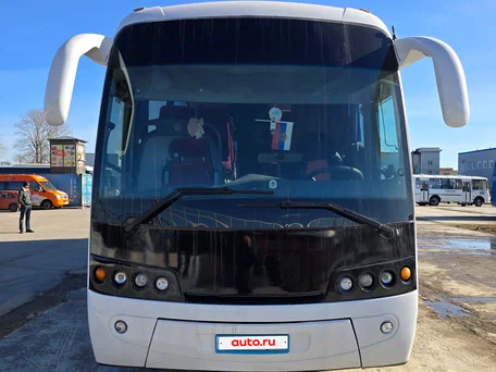2000 Volvo B12 Series, белый, 3250000 рублей, вид 1
