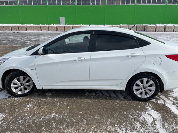 2016 Hyundai Solaris I Рестайлинг, белый, 1150000 рублей - вид 6