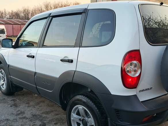 2019 Chevrolet Niva I Рестайлинг, белый, 980000 рублей