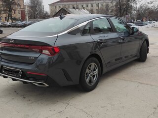 2021 Kia K5 III, серый, 2740000 рублей, вид 4