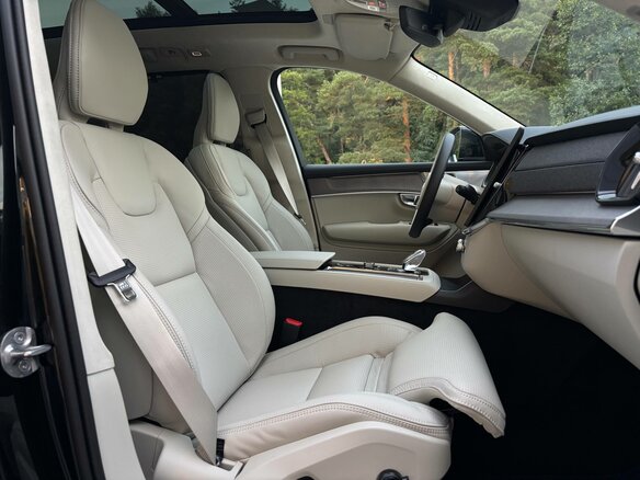 2026 Volvo XC90 B5 II Рестайлинг 2, чёрный, 11100000 рублей - вид 11