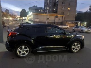 2018 Toyota C-HR I, чёрный, 1950000 рублей, вид 2