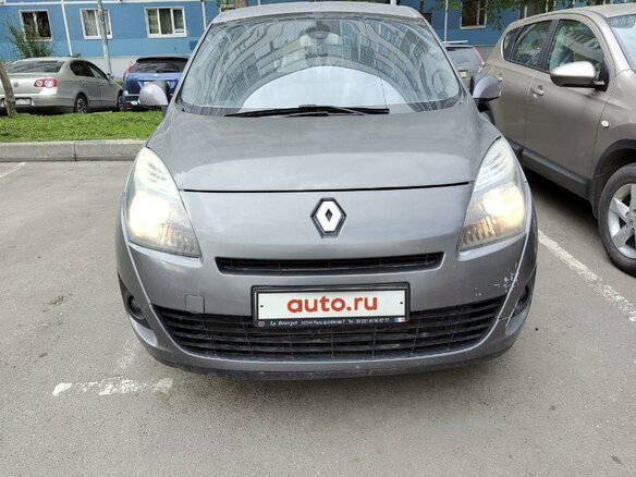 2010 Renault Scenic Grand III, серый, 730000 рублей