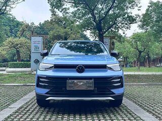 2024 Volkswagen Tharu XR 300 TSI, синий, 2850000 рублей, вид 2
