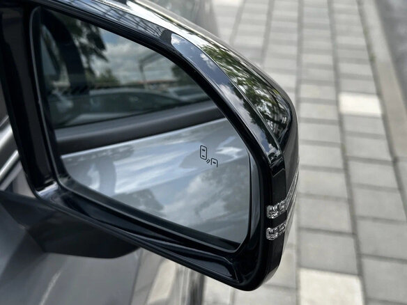 2026 Toyota bZ3X 58.3 kWh, серый, 2342000 рублей - вид 14