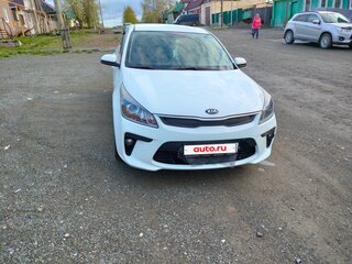 2018 Kia Rio IV, белый, 1370000 рублей, вид 2