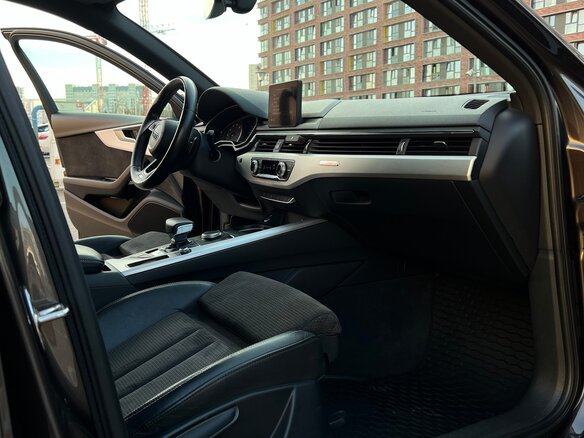 2016 Audi A4 V (B9), коричневый, 2200000 рублей - вид 14