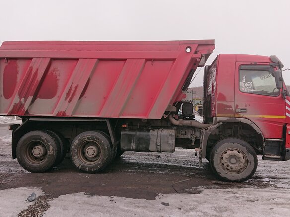 2012 Volvo FM, красный, 2701000 рублей - вид 4