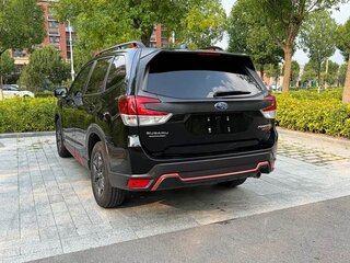 2022 Subaru Forester V Рестайлинг, чёрный, 2610000 рублей, вид 4