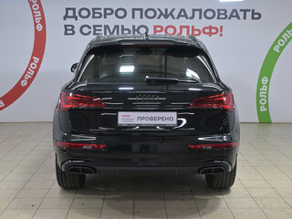 2025 Audi Q5 L 45 TFSI II (FY) Рестайлинг, чёрный, 5500000 рублей, вид 5