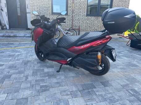 2022 Yamaha XMAX, красный, 550000 рублей, вид 4