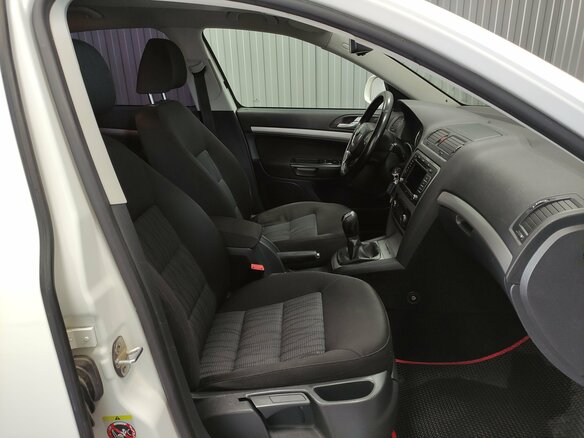2012 Skoda Octavia II (A5) Рестайлинг, белый - вид 8