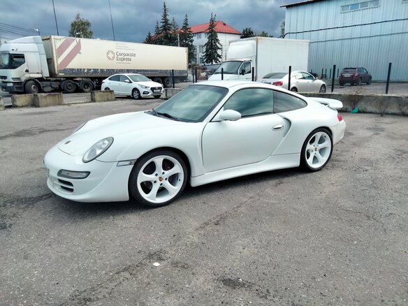 1999 Porsche 911 Carrera 4 V (996), белый, 2500000 рублей - вид 2