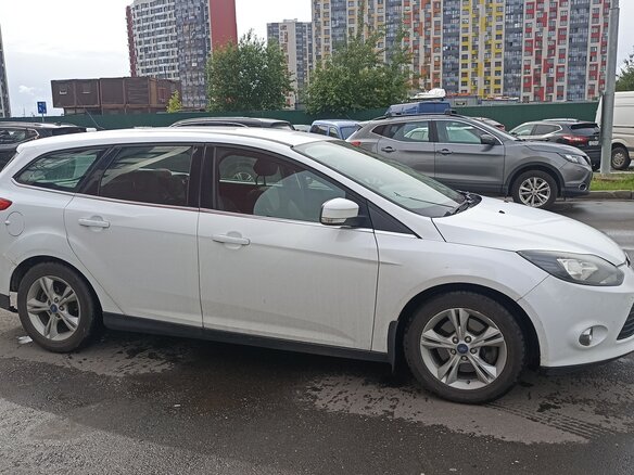 2013 Ford Focus III, белый, 820000 рублей - вид 1