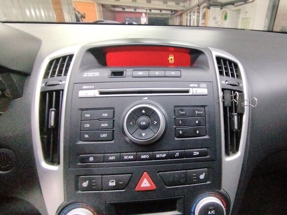 2012 Kia Ceed I Рестайлинг, красный, 1100000 рублей - вид 11