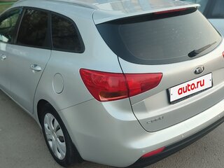 2015 Kia Ceed II Рестайлинг, серебристый, 1350000 рублей, вид 5