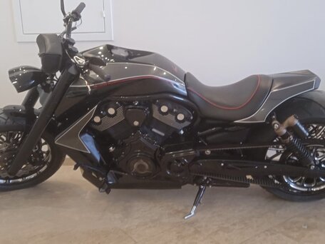2013 Harley-Davidson V-Rod Muscle, чёрный, 5000000 рублей, вид 1