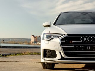 2022 Audi A6 40 TDI V (C8), белый, 6000000 рублей, вид 2