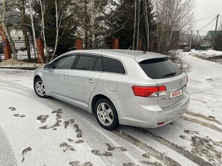 2011 Toyota Avensis III Рестайлинг, серебристый, 1100000 рублей, вид 4