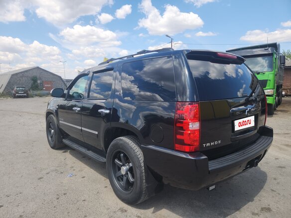 2012 Chevrolet Tahoe 6AT III, чёрный, 2600000 рублей - вид 6