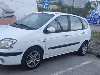 2001 Renault Scenic I Рестайлинг, белый, 350000 рублей, вид 1