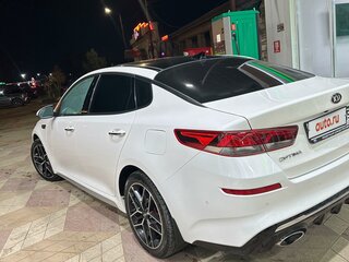 2018 Kia Optima IV Рестайлинг, белый, 2360000 рублей, вид 2