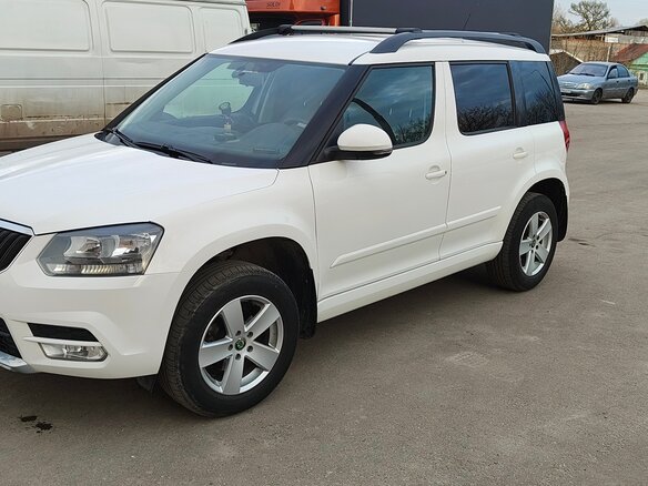 2015 Skoda Yeti I Рестайлинг, белый, 1535000 рублей - вид 1