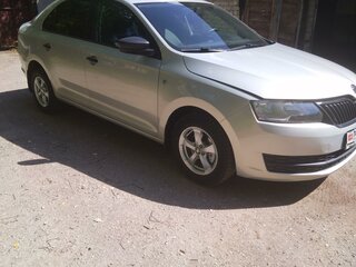 2014 Skoda Rapid I, серебристый, 950000 рублей, вид 1