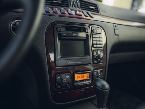 1999 Mercedes-Benz S-Класс 320 IV (W220), белый - вид 33