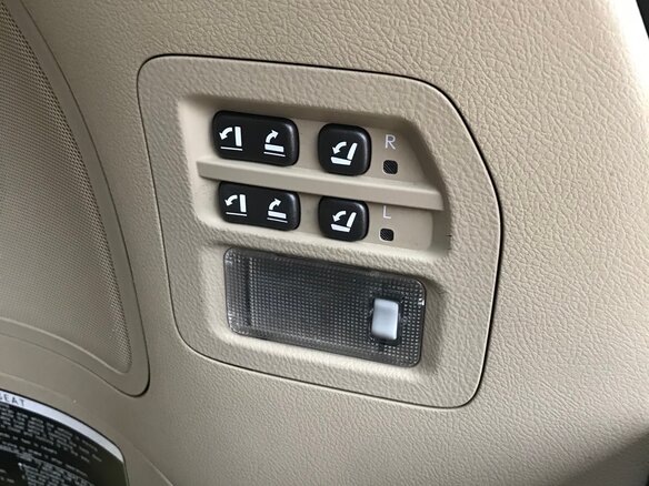 2008 Lexus LX 570 III, белый - вид 9