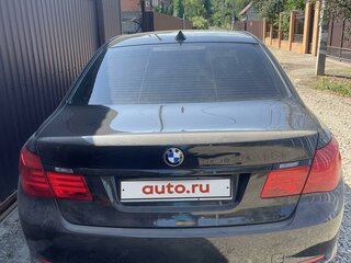 2010 BMW 7 серии 740i V (F01/F02/F04), чёрный, 1750000 рублей, вид 2