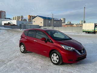 2017 Nissan Note e-Power II Рестайлинг, красный, 1150000 рублей, вид 5