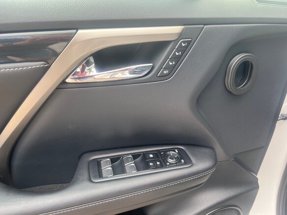 2019 Lexus RX 300 IV, белый, 4500000 рублей - вид 5