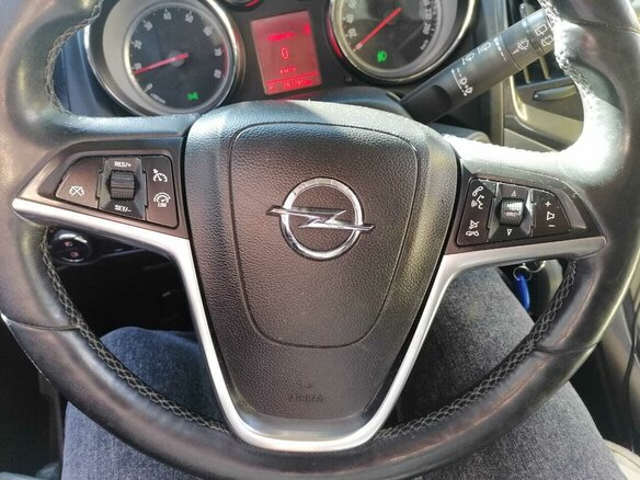 2012 Opel Astra J, белый, 700000 рублей - вид 7