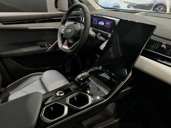 2026 Geely Atlas II, чёрный - вид 5