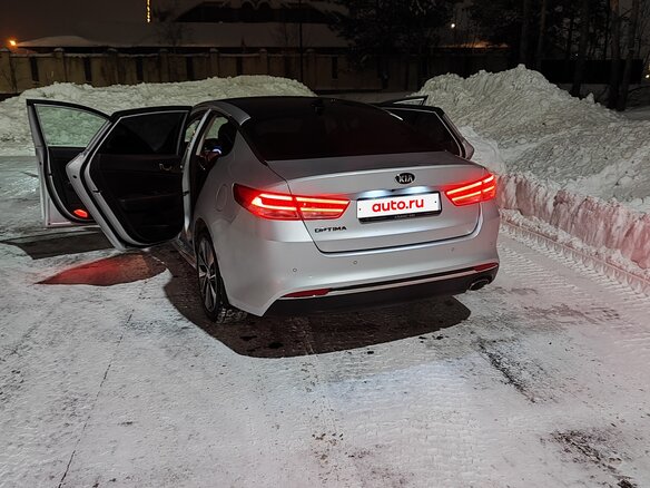 2018 Kia Optima IV Рестайлинг, серебристый, 2180000 рублей - вид 2