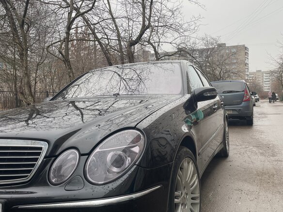 2005 Mercedes-Benz E-Класс 350 III (W211, S211), чёрный, 1000000 рублей