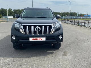 2017 Toyota Land Cruiser Prado 150 Series Рестайлинг 1, чёрный, 4350000 рублей, вид 1