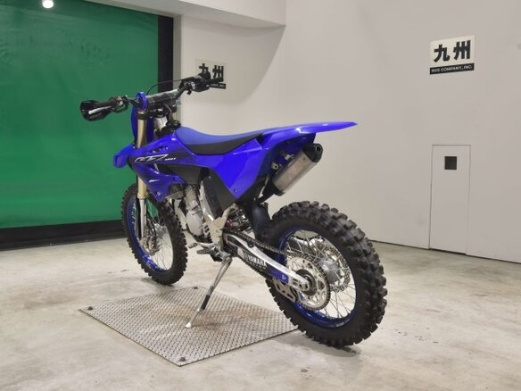 2023 Yamaha YZ125, синий, 650000 рублей - вид 5