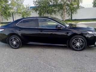 2021 Toyota Camry VIII (XV70) Рестайлинг, чёрный, 2600000 рублей, вид 3