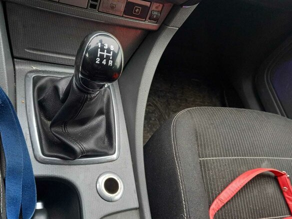 2010 Ford Focus II Рестайлинг, серый, 580000 рублей - вид 6