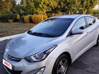 2015 Hyundai Elantra V (MD) Рестайлинг, серебристый, 950000 рублей, вид 1