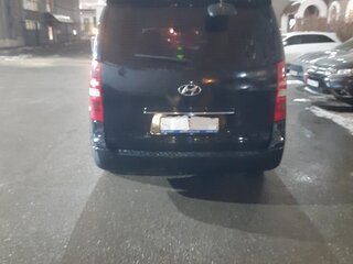 2012 Hyundai Grand Starex, чёрный, 1999999 рублей, вид 3