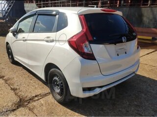 2019 Honda Fit III Рестайлинг, белый, 1410000 рублей, вид 5