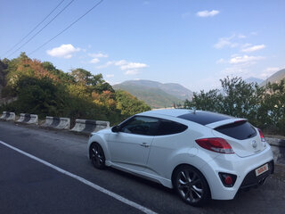 2015 Hyundai Veloster I Рестайлинг, белый, 1800000 рублей, вид 5