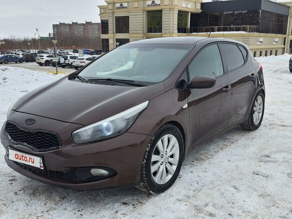 2014 Kia Ceed II, коричневый, 810000 рублей