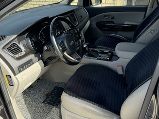2018 Kia Carnival III, серый, 2790000 рублей, вид 5