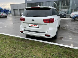 2019 Kia Carnival III, белый, 3090000 рублей, вид 4