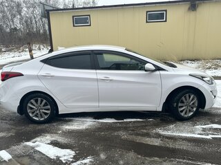 2014 Hyundai Elantra V (MD) Рестайлинг, белый, 1300000 рублей, вид 2