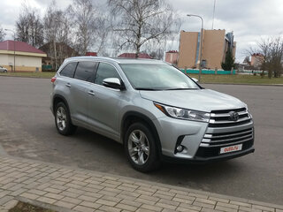 2016 Toyota Highlander III (XU50) Рестайлинг, серебристый, 3203149 рублей, вид 4